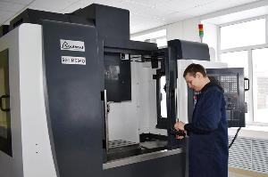Студенты-машиностроители из Шадринска будут учиться на самом современном оборудовании u60n3u3hrt9nrdcgxfmh2fg83byadx3i.jpg